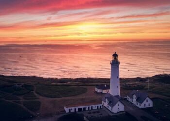 Solnedgang ved Hirtshals Fyr. Foto: Arturs Pirazkov.