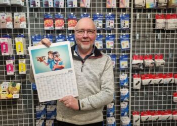 Tommy Høj udnytter at hans virksomhed sælger EPSON printere i mange udgaver og derfor også kan printe kalendere i alle størrelser.