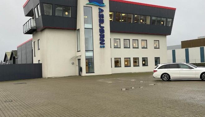 Rederiet Asbjørns domicil på Hirtshals Havn. Foto: Arkiv.