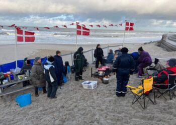 Vinterbader Event 2023 trak mange besøgende til Husmoderstranden. Foto (arkiv): Niels Skipper.