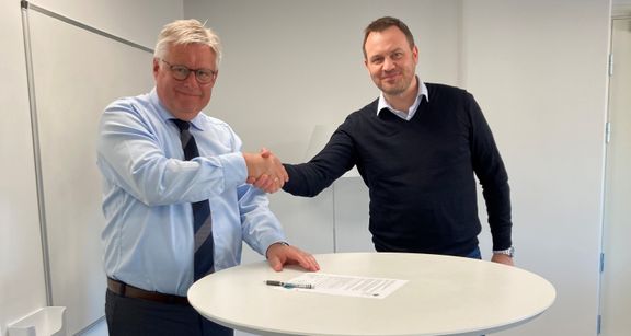 Borgmester Søren Smalbro og adm. direktør Christian Esbensen, Lilleheden A/S. Foto: Hjørring Kommune.