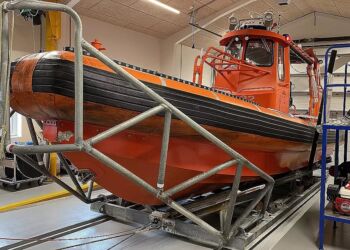 Tid er altid en afgørende faktor, når kystredderne rykker ud til kritiske redningsaktioner.
Foto: Simon Hyllested, TV MIDTVEST.