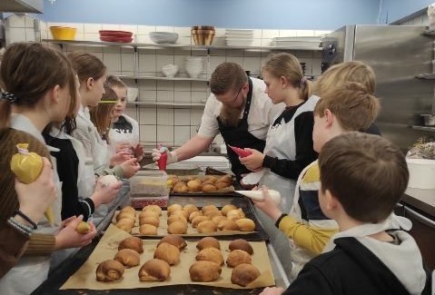 Fastelavnsbollebagning på Montra Skaga Hotel i Hirtshals. Foto: Jørgen Jensen.