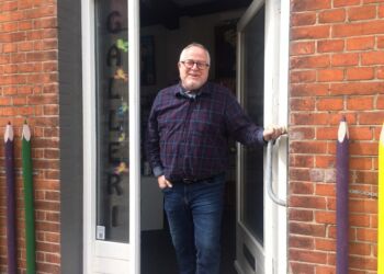 Han leder Galleri Matique og Hobbybutikken Creatique Dronningensgade 2A i Hjørring. Foto: Palle W. Nielsen