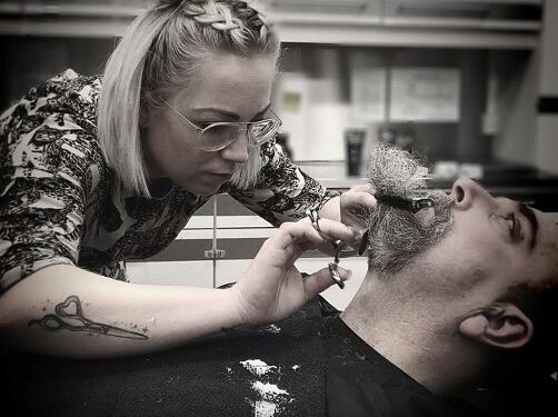 Sabrina glæder sig til at tage fat som selvstændig.  Privatfoto