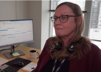 Anette Christoffersen hos SKAT i Hjørring. Foto: TV2 Nord.