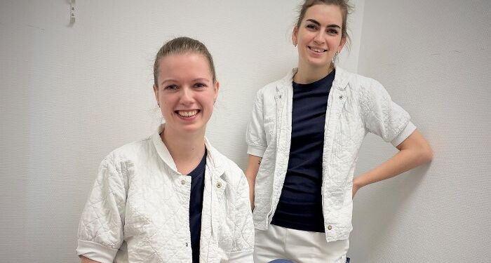 Bioanalytikerstuderende Lykke Høgh Nielsen og Maria Mikkelsen.