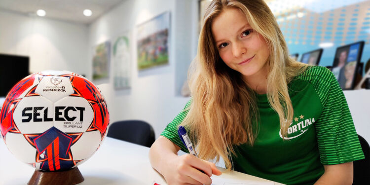 Signe Duun underskriver med Fortuna Hjørring.