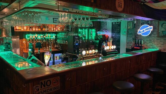Den renoverede og nyindrettede bar hos Irish No 1.