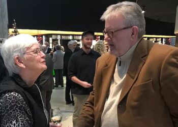Peter Schrøder sagde farvel til venner og bekendte ved sin afskedsreception på Vendsyssel Teater i december 2017.
Foto: Per Frank Paulsen / TV2 Nord.