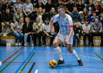 Danmarks futsal landshold ligger i øjeblikket på nummer 67 på verdensranglisten. Deres største præstation var 5-5 mod Argentina. Her udlignede Ruben Winther til 1-1. Foto: Jim Christensen.