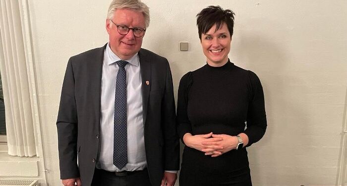 Borgmester Søren Smalbro og folketingskandidat Anne Honoré Østergaard. Foto: Niels Chr. Jakobsen.