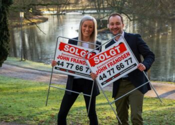 Thomas Beith og Sabine Hald Nielsen midt i dejlige Hjørring. Pressefoto