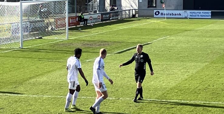 Fodboldommere får mange gode oplevelser. Arkivfoto: Palle W. Nielsen