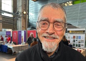 Forfatter Bent Haller. Foto: Anna Bjørn/TV2 Nord.