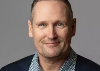 Festivalen åbnes af formanden for Sundheds-, Ældre- og Handicapudvalget Claus Mørkbak Højrup (V).