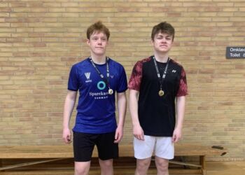 Rasmus Enevoldsen (tv) fra Hjørring Badmintonklub og Andreas Rimaas fra Greve vandt i herredouble DM.