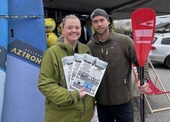 Betina Cens-Slot, projektleder for Surf & Work Camps, og samarbejdspartner Kasper Nørgaard, medejer hos OutNature.
Foto: Anne Simonsen, TV MIDTVEST.