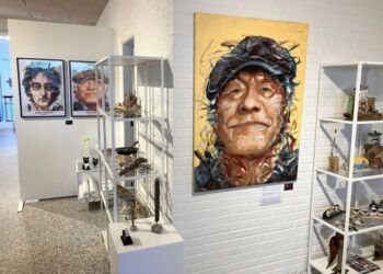 Larsen og Lennon i nutidig kunst i Mygdalhus 2023. Foto: Palle W. Nielsen