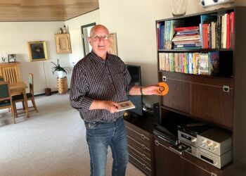 Orla Kjærgaard: - Vi er også mange, der fortsat har nogle lidt ældre anlæg, som slet ikke kan tage de digitale signaler. Foto: Palle W. Nielsen