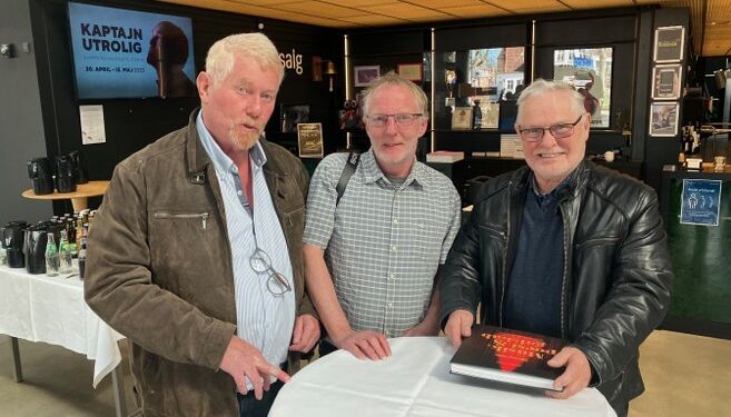 Fra venstre Axel, Hans og Finn - revyens dygtige fotografer. Foto: Palle W. Nielsen
