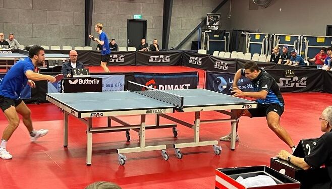 To ægyptiske landsholdsspillere - Mahmoud Helmy og Khalid Assar mødtes i finalekampen i Hirtshals Idrætscenter. Foto: Niels Chr. Jakobsen.