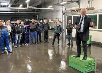 Borgmester Søren Smalbro bakker fiskerne op i Hirtshals. Foto: Niels Chr. Jakobsen.