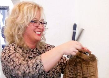 Der vil gå noget tid, før Mette Brath atter klipper i Frilandssalonen.