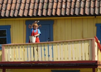 Pippi Langstrømpe foran Villa Villakulla. Foto: Pixabay.