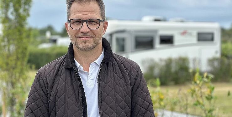 Kasper Wæhrens er uddannet brandmand og har prøvet at give hjertemassage før.
Foto: Annette Bjerregaard Andersen/TV2 Nord.