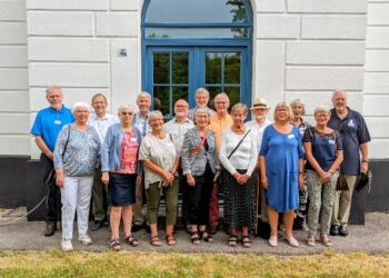 17 tidligere elever fra Sindal Realskole årgang 1963 til gensynsfest.
