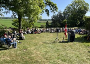 Rigtig mange gæster var mødt frem denne grundlovsdag hos borgmester Søren Smalbro. Foto: Niels Chr. Jakobsen.