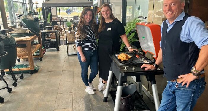 Lene, Sabine og Gordon inviterer til sommer-event fredag og lørdag. Foto: Palle W. Nielsen
