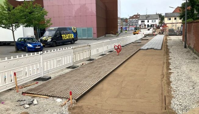 Der er spærret en del af ved Vendsyssel Teater. Foto: Palle W. Nielsen