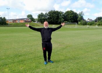 Velkommen til alle spillere, trænere, pårørende og tilskuere. Til en uge med international fodbold i Sindal.