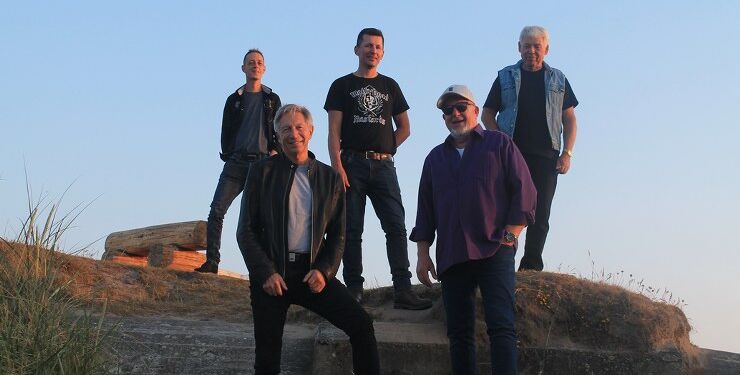 Rock 4 You er et af fire bands torsdag aften ved Musik Under Trappen 2023.