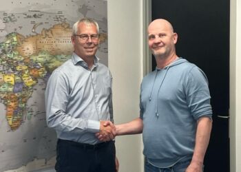 Hans Henrik Dybro Jensen (tv) ses her sammen med Claus Rask Boddum. Foto: Seamar Scandinavia.