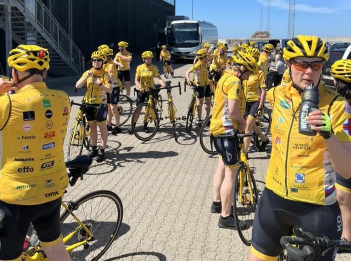 Team Rynkeby Føroyar cyklede fra borde og satte kurs mod Paris