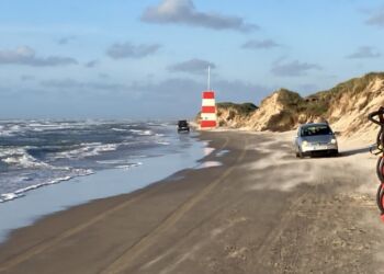 Havet giver og havet tager på stranden ved Tversted Foto: Palle W. Nielsen