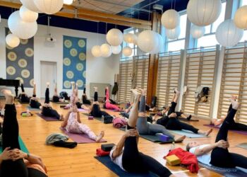 Gymnastiksalen på Tversted Skole er en dejlig ramme om yoga. Privatfoto