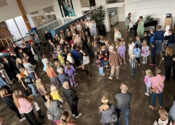 Samling første skoledag på Bindslev Skole. Foto: Niels Skipper.