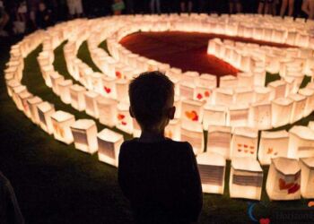 Lysceremonien er altid stemningsfuld ved Stafet For Livet.