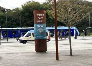 Billetten til Vendsyssel Teater gælder også som billet til tog og bus. Foto: Palle W. Nielsen