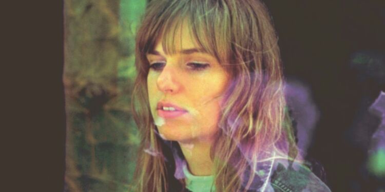 Charlotte-Amalie leverer dansksproget, cinematisk pop til den ny festival i Hjørring. Foto: PR.