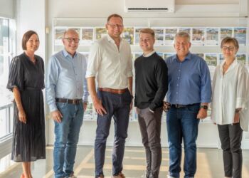 Nyboligs team består, foruden Britt, Morten, Helle og Michael af salgstrainee Jonathan Højmark Jensen og vurdering- og salgskonsulent Bo falk.  Privatfoto