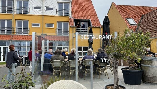 Opera fra en balkon hos Hotel Hirtshals. Foto (arkiv): Niels Skipper.