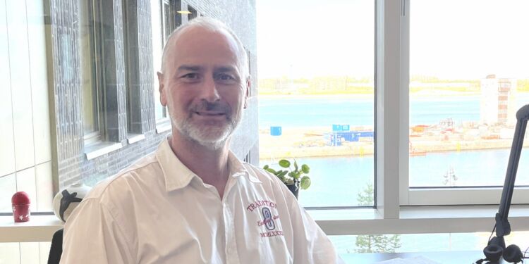 Søren Hagemann i Niras-domicilet på havnefronten i Aalborg. Foto: Claus Dindler.
