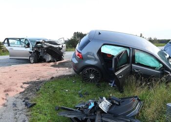 Passagererne måtte køres på Aalborg Universitetshospital til behandling for deres skader.
Foto: Jan Pedersen.