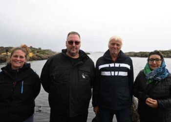 Peter Jensen ses her som nummer to fra venstre under besøget på Sørlandet i Norge. Foto: Norsk Fyrforening. 