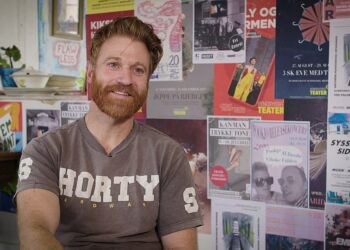 Kunstneren Nicklas Douglas. Foto: TV2 Nord.